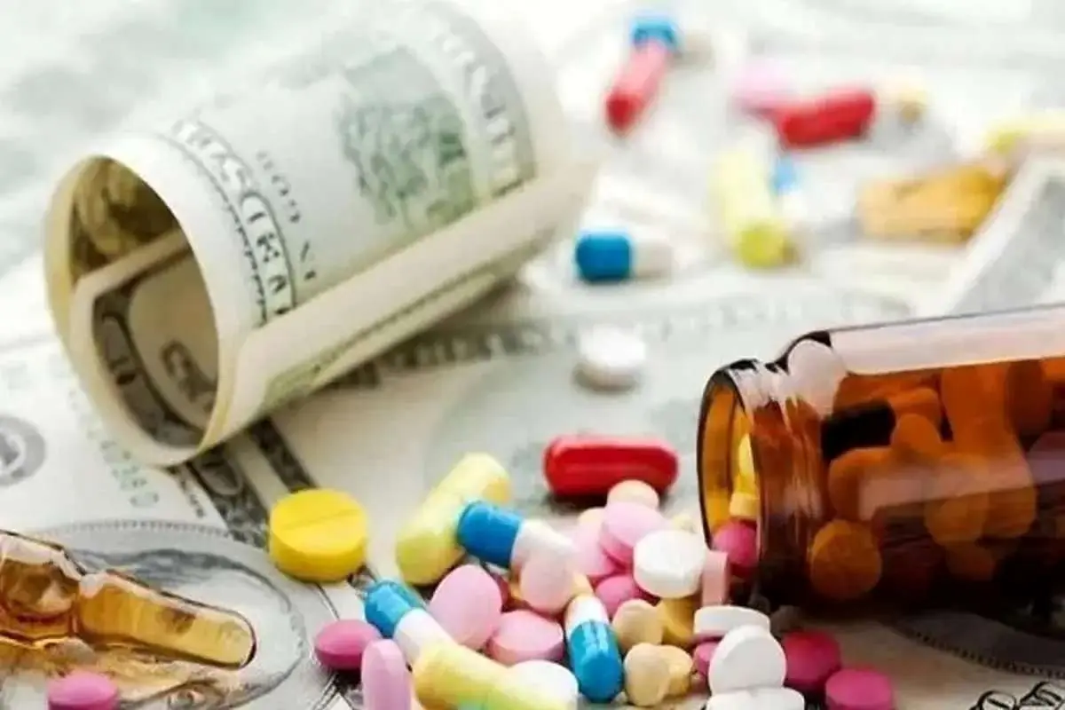 ضربه اصلی را «مافیا» به بازار دارو وارد کردهاند