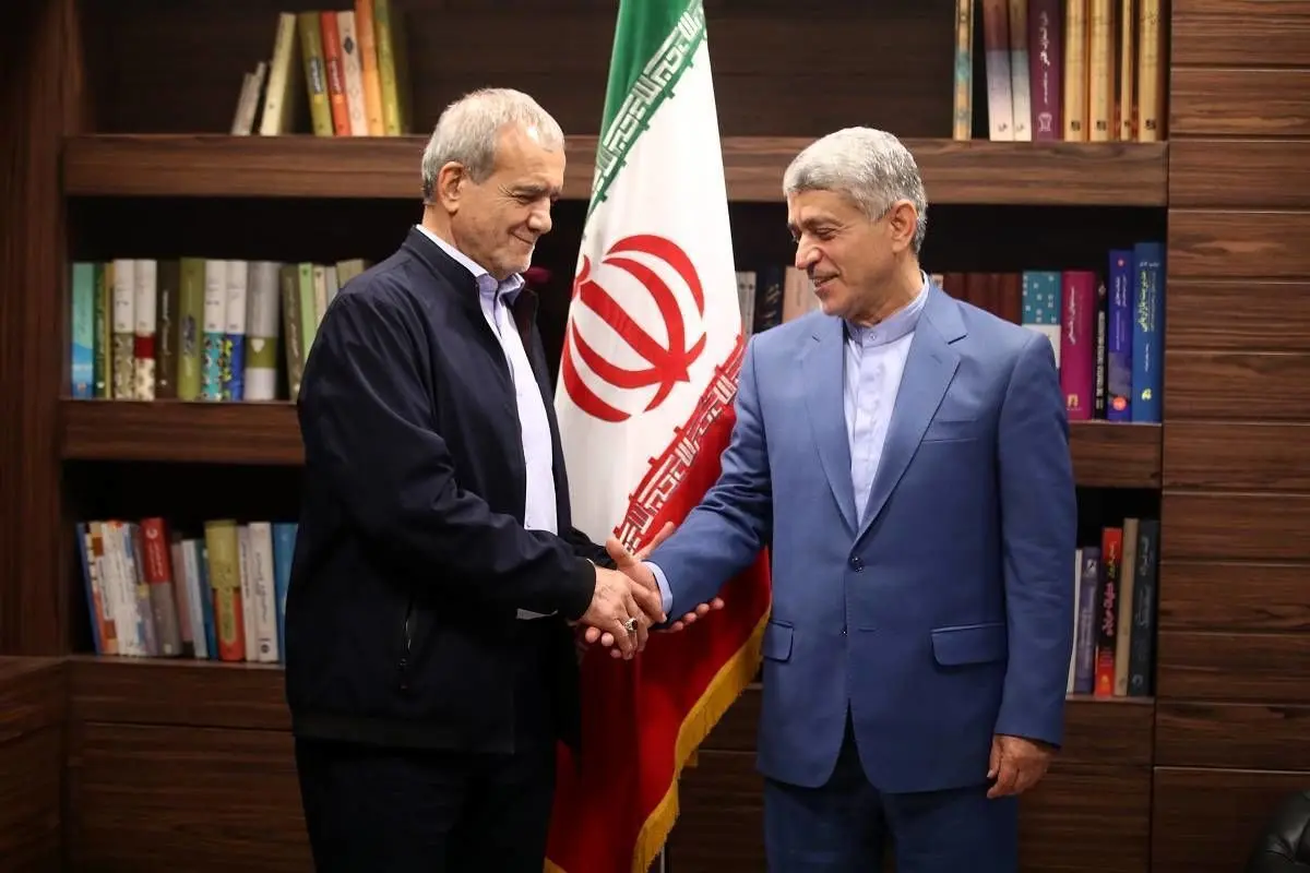 روشی که پزشکیان می‌تواند گره از مشکلات معیشتی بگشاید/ بایستی در انتخاب تیم وزارت خارجه سنگ تمام بگذارد