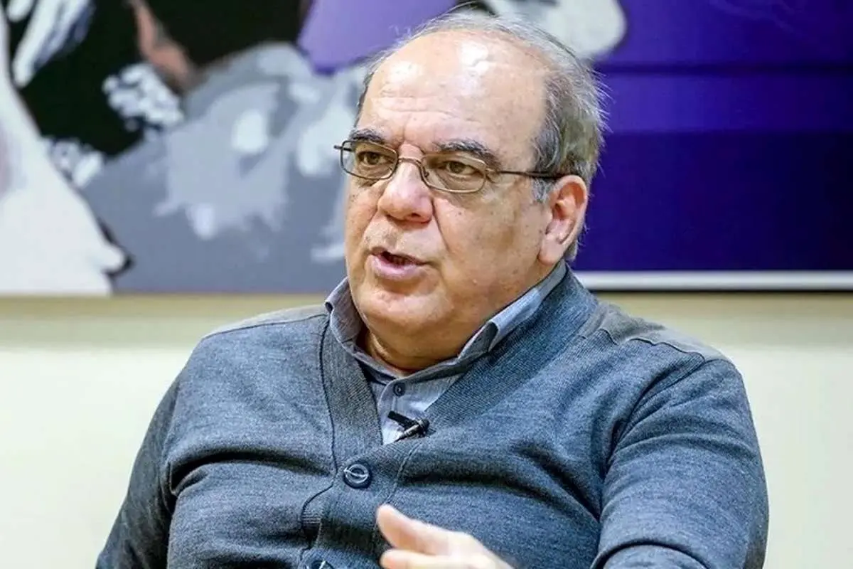 پاسخ تند عباس عبدی به روزنامه جوان؛ هر دو جناح کنار بروند شاید ملت نفس راحتی بکشد
‏