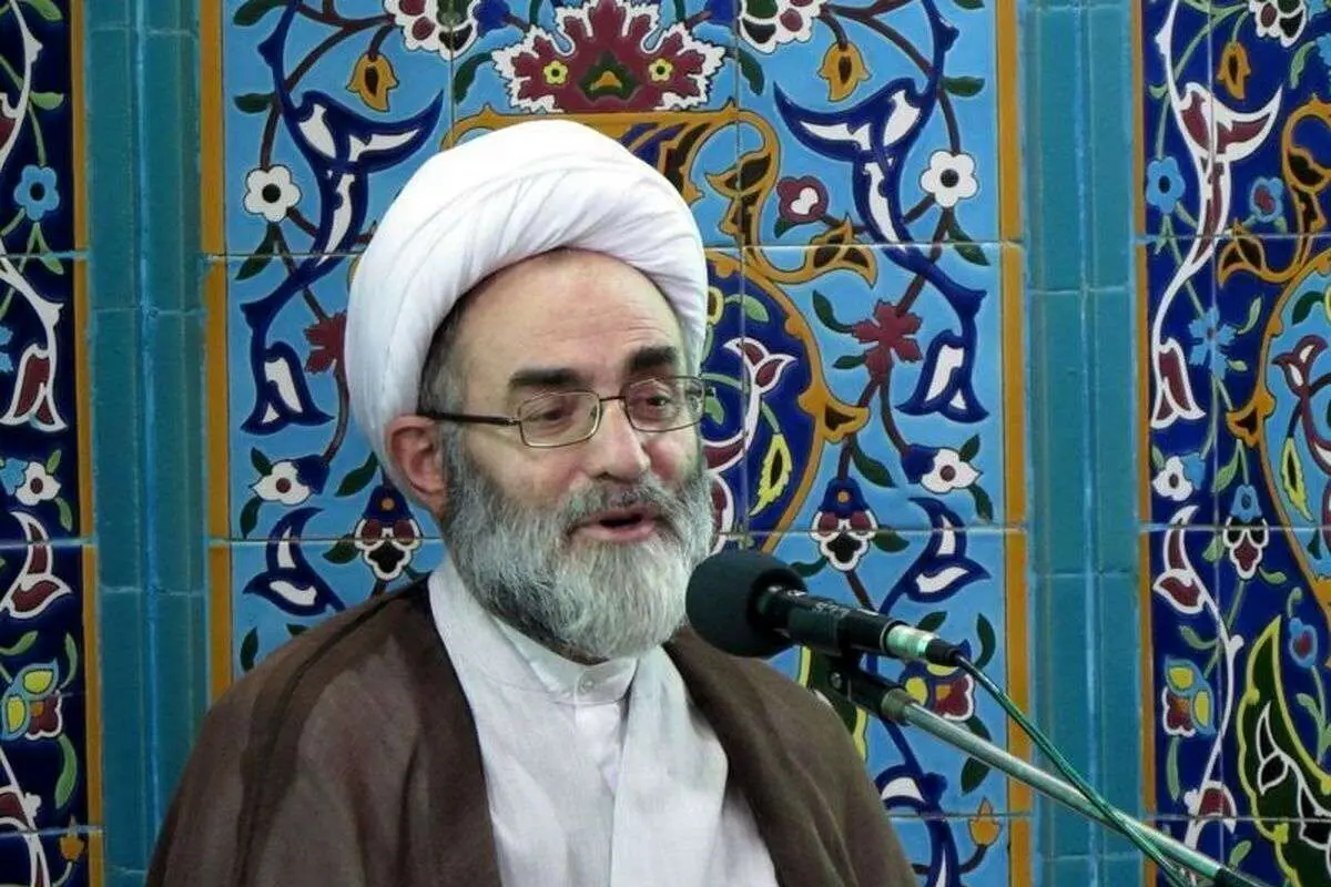 امام جمعه رشت: این تفکر اشتباه است که اگر اقتصاد درست شود مساله بیحجابی هم حل میشود