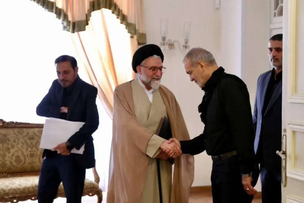 خطیب: دولت چهاردهم آمده است تا به مردم خدمت کند