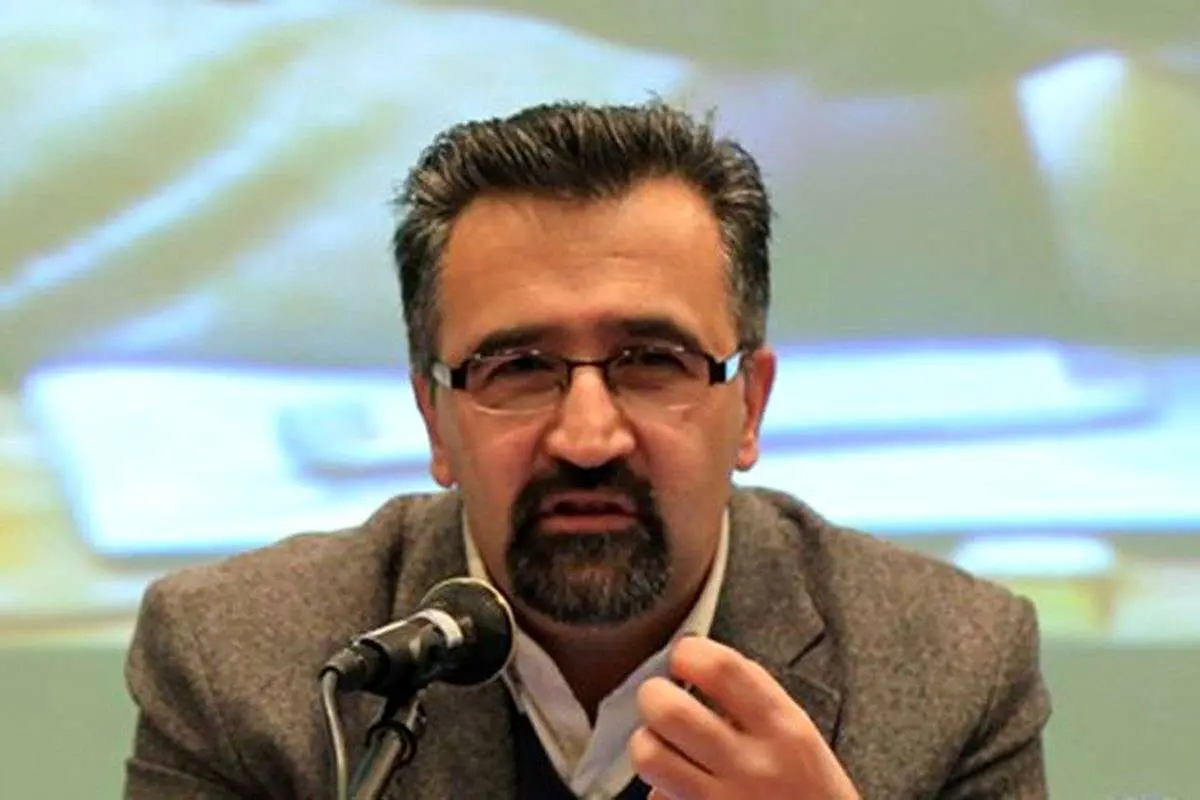 زین اسب را معکوس گذاشتهاند تا سوار شونده بعدی را زمین بزند