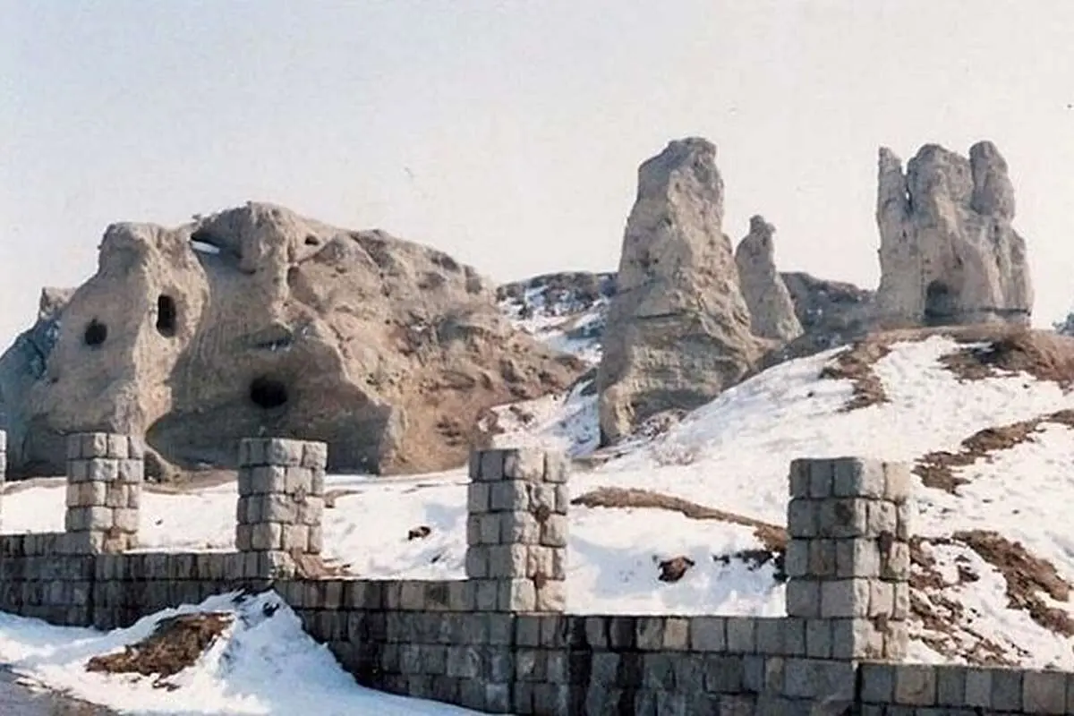 هجوم بولدوزر‌ها به یک محوطه باستانی ۶۰۰۰ ساله