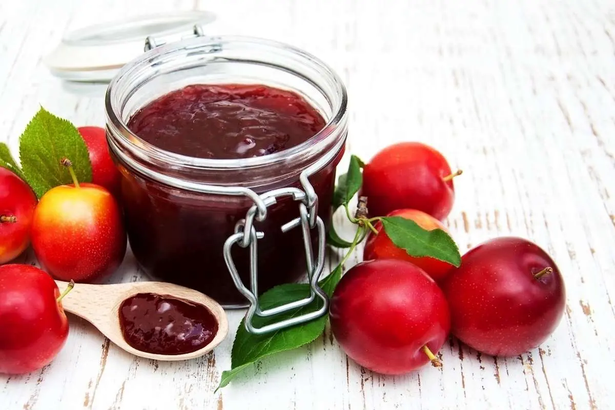طرز تهیه رب آلو خانگی، یک چاشنی خوشمزه و ترش برای غذا