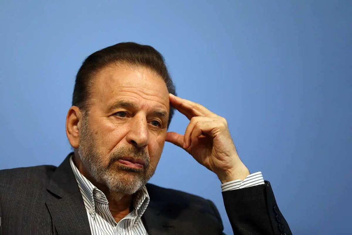 واعظی: مگر جلیلی وکیل ملت است که بگوید اگر پزشکیان درست کار نکرد وارد می‌شوم