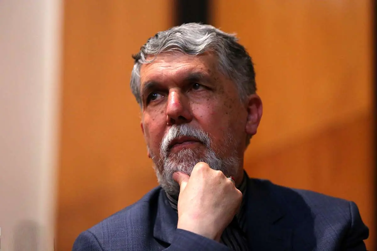 شورای سیاستگذاری ائمه جمعه مواظب تریبون‌های نماز جمعه باشد