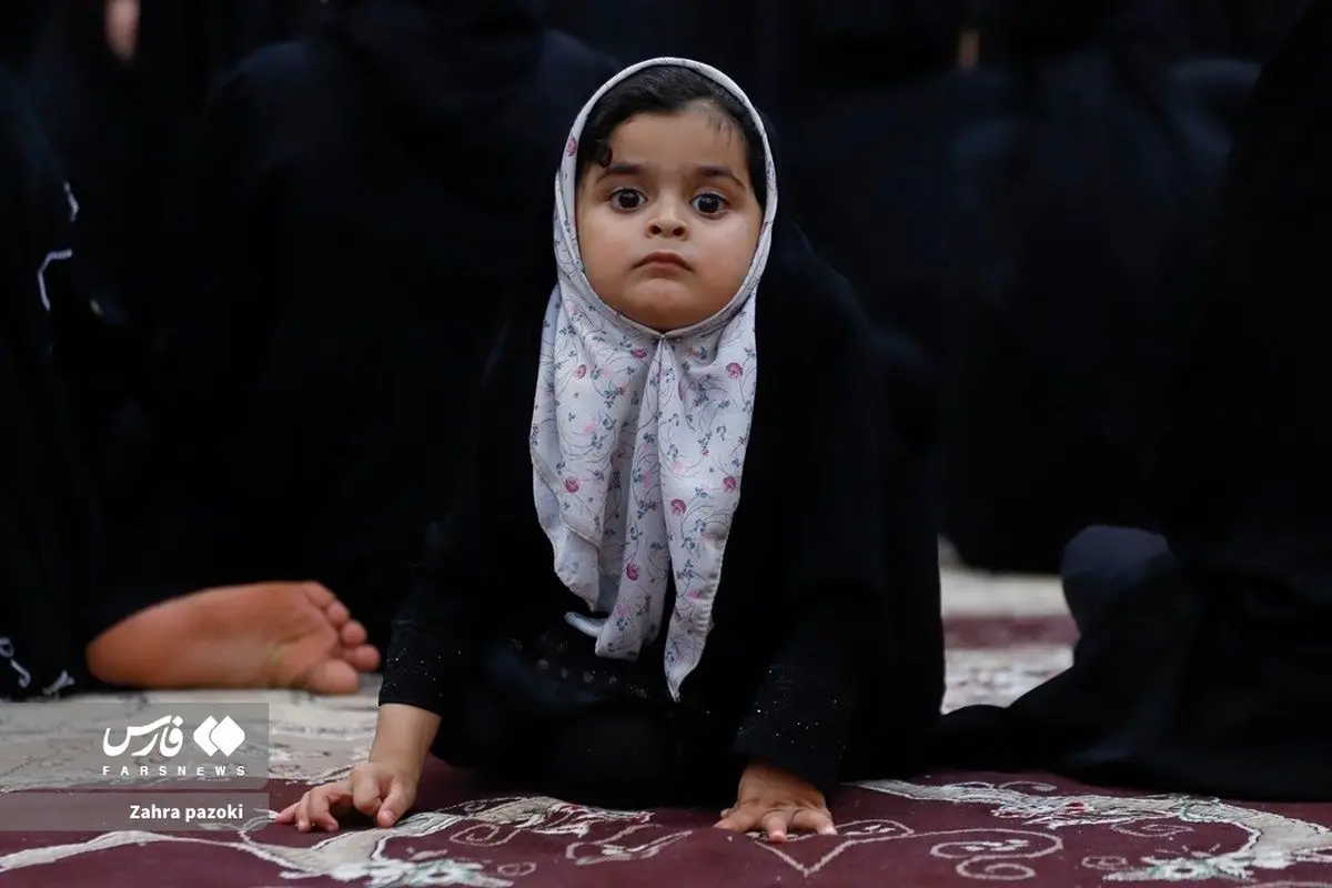 (تصاویر) آیین روضه خصوصی کودکان با مداحی هلالی