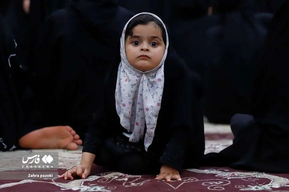 (تصاویر) آیین روضه خصوصی کودکان با مداحی هلالی