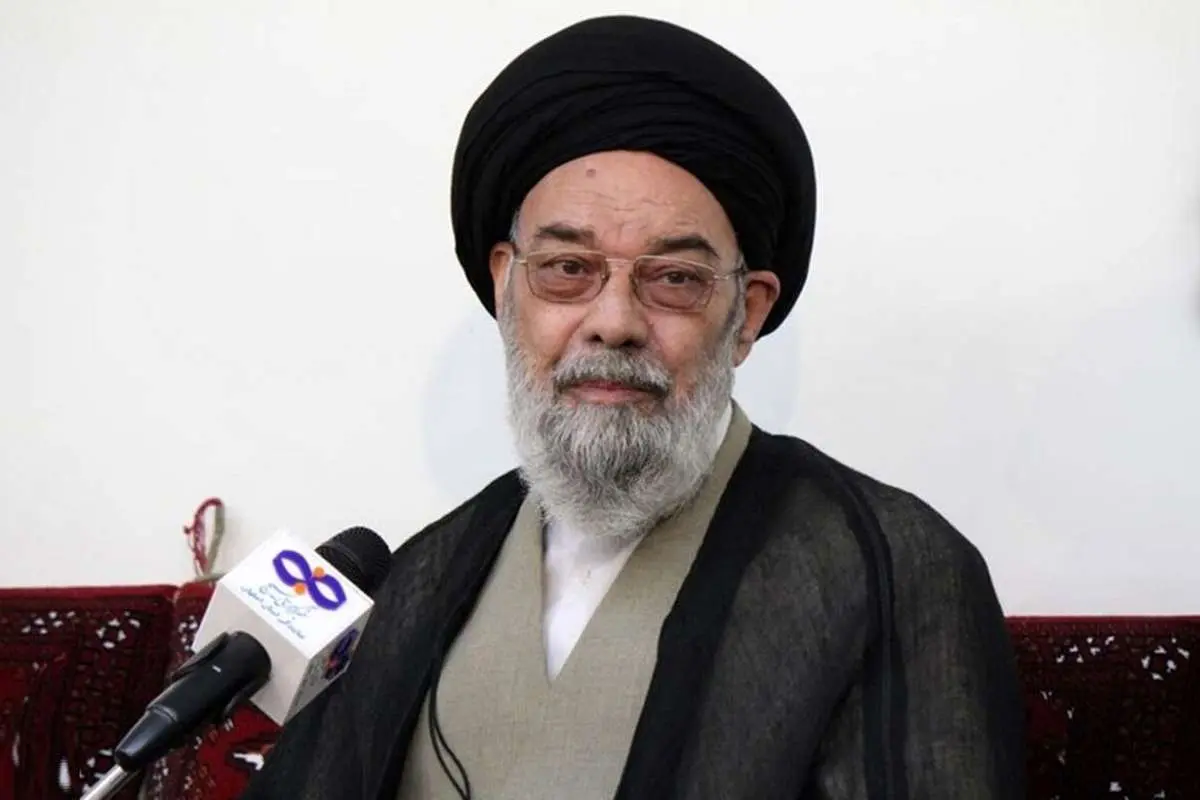 امام جمعه اصفهان: بیحجابی، بدحجابی و سگ گردانی مفاسد اجتماعی هستند