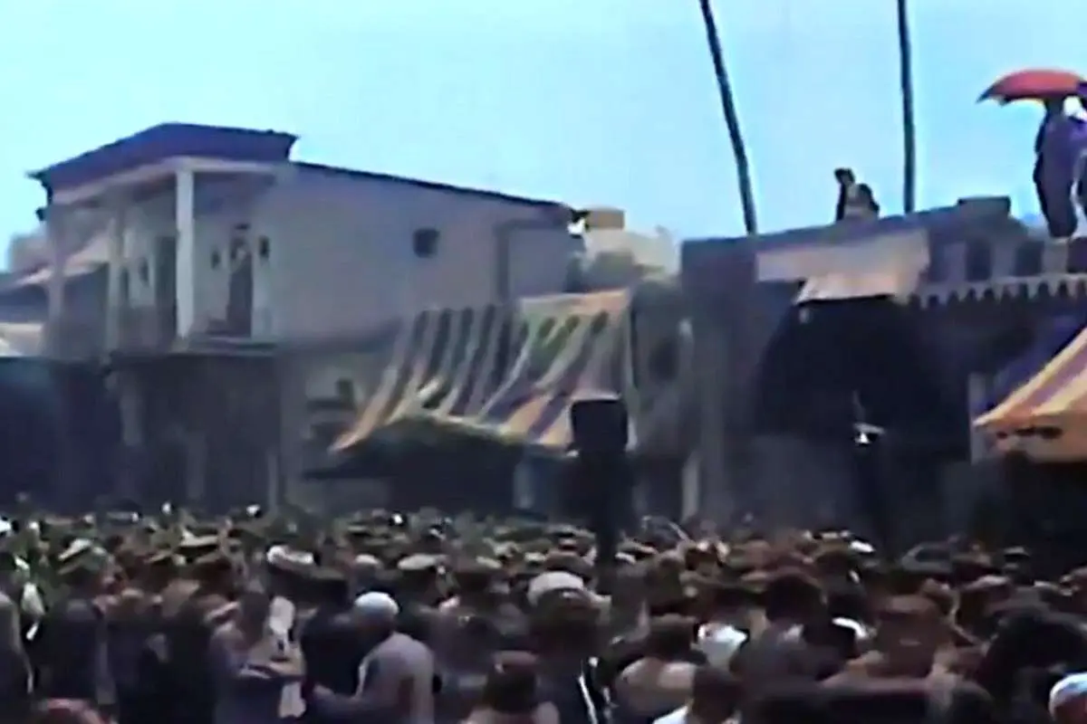 (ویدئو) فیلم رنگی شده عزاداری عاشورا در سبزه میدان تهران سال ۱۳۱۰