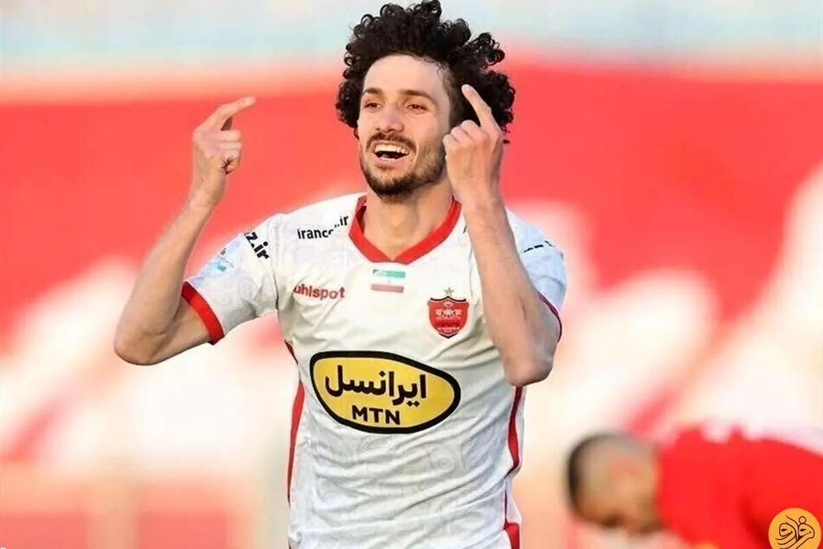(عکس) رسمی؛ مدافع پرسپولیس به سپاهان پیوست