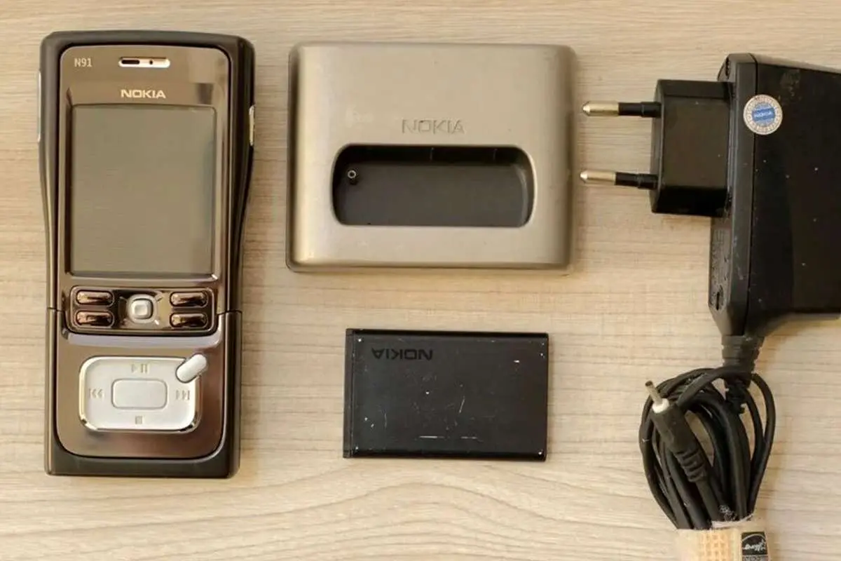 (تصاویر) نوستالژی نوکیا: بازگشت به عصر گوشی‌های کلاسیک با نوکیا N ۹۱!