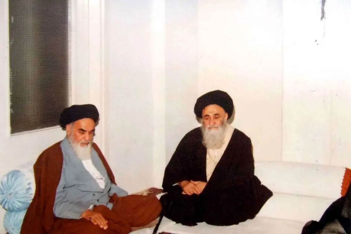 گریه آیت الله مرعشی و امام خمینی بر جنازه ساختگی در زمان رضا شاه