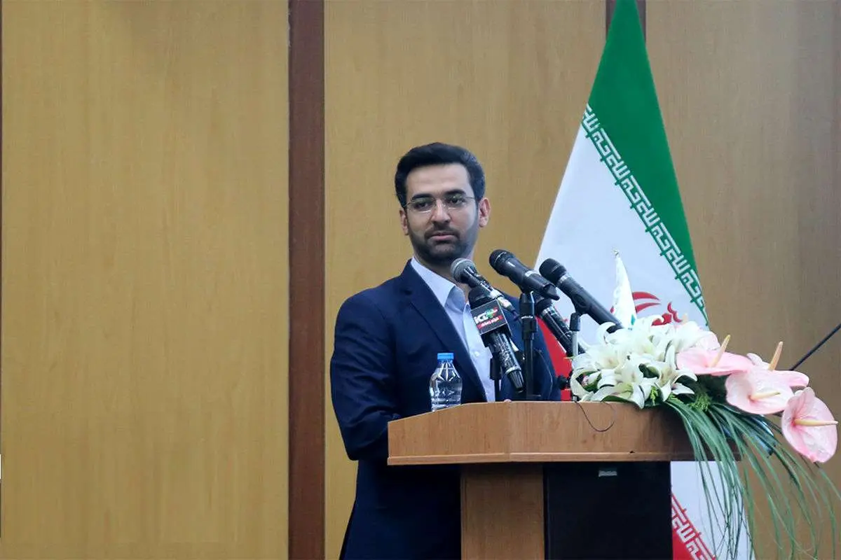 جای خالی آذریجهرمی؛ او تنها کسی است که میتواند زیر میز بزند