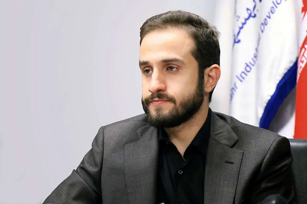 صادق الحسینی: همه میفهمند که عدد نمیفهمید!