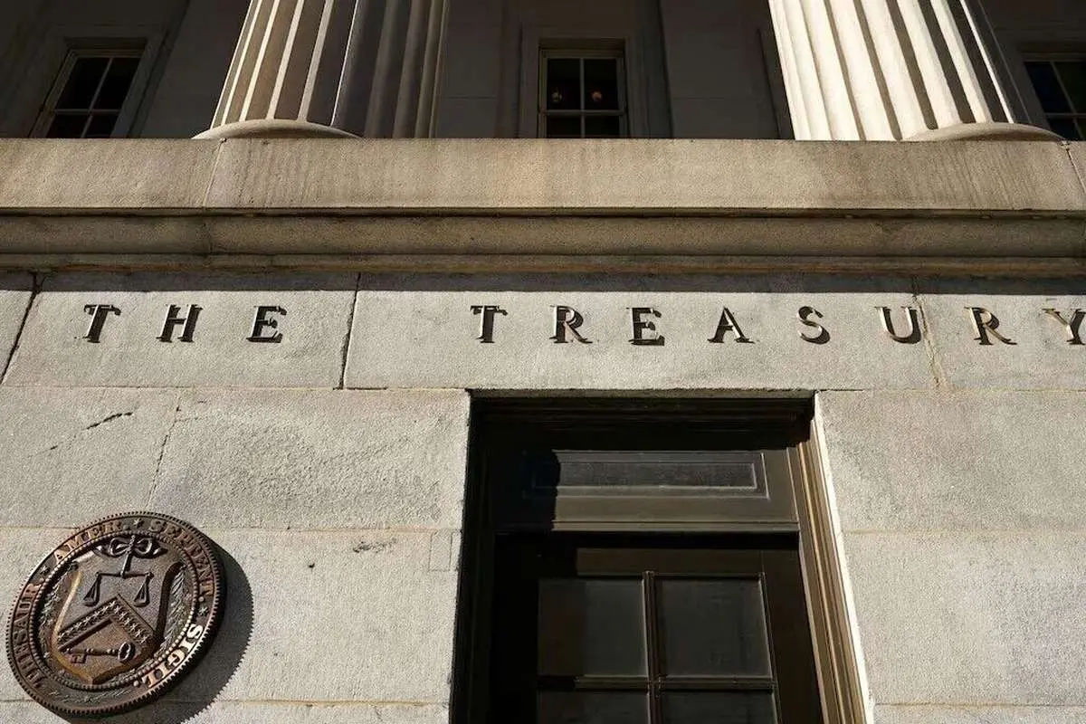 آمریکا ۱۲ فرد و نهاد را به بهانه برنامه پهپادی و موشکی ایران تحریم کرد