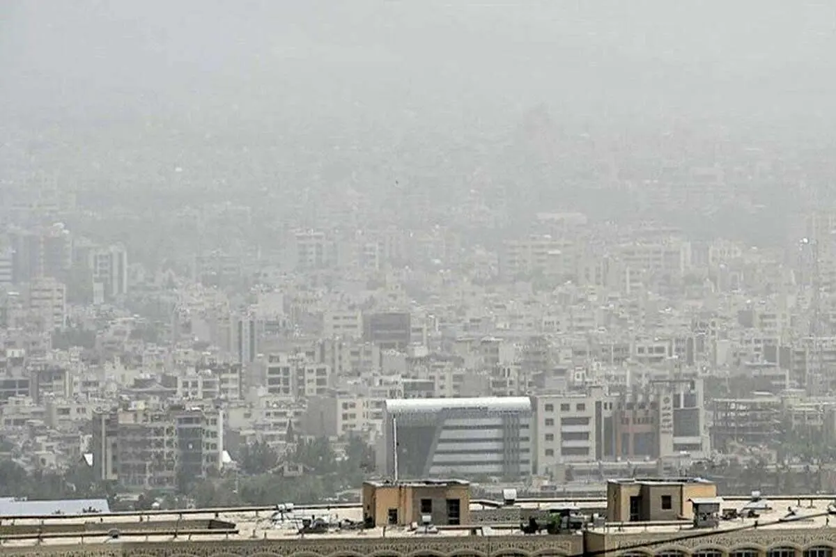 هوای تهران آلوده است