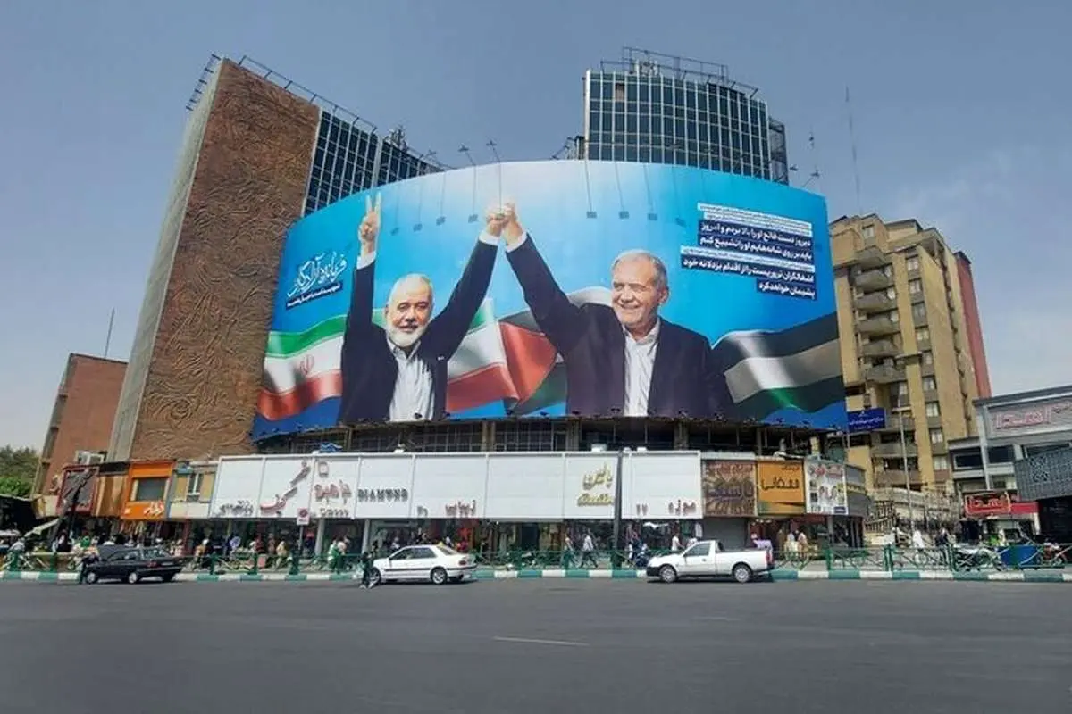 دیوارنگاره میدان ولیعصر (عج) میزبان فرمانده آزادگان شد