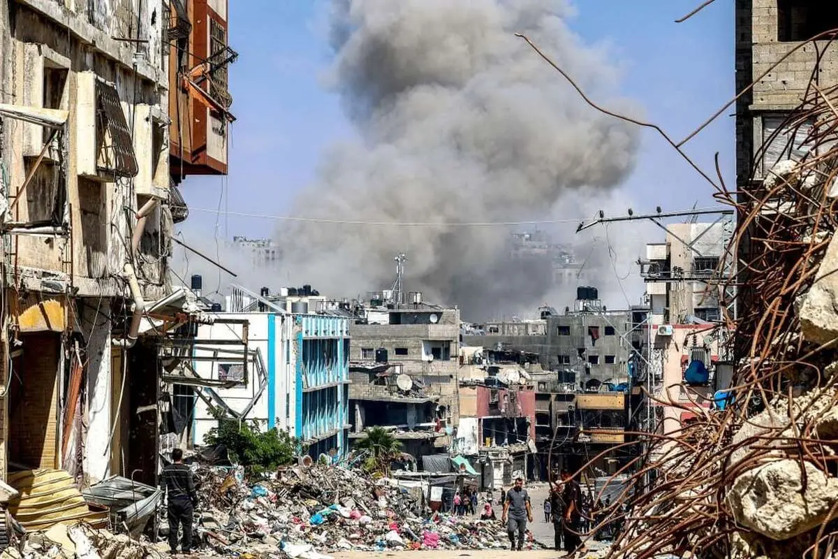(ویدئو) شهادت ۱۳ نفر در بمباران مدرسه‌ای در شمال غزه