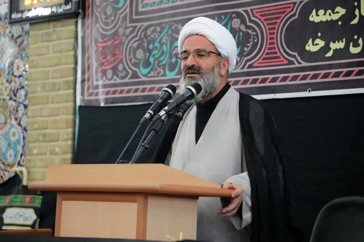 (ویدئو) حمله امام جمعه سمنان به ظریف: استفاده از این افراد در مسائل راهبردی تاسف دارد