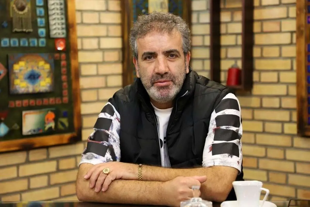 (ویدئو) چطور شد که بهروز رهبری‌فر جای خود را به حمید فرخ‌نژاد داد؟