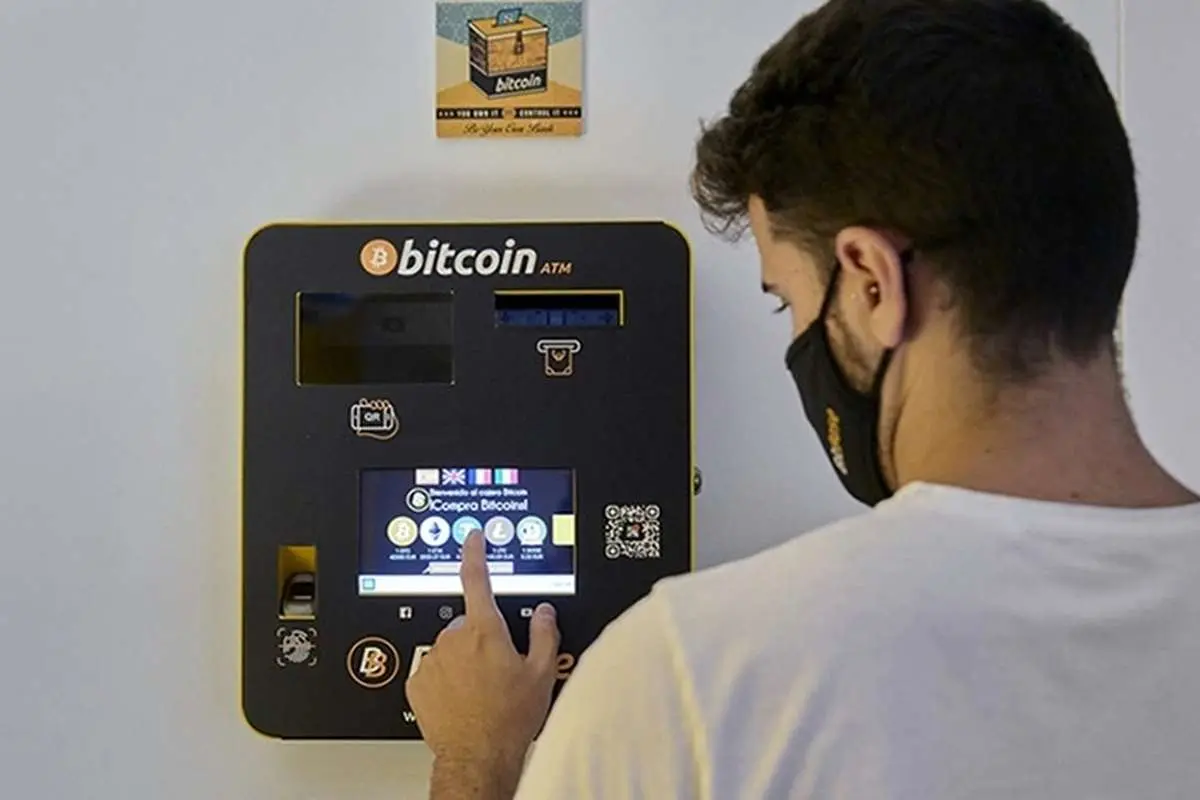 علت کاهش قیمت بیتکوین؛ سقوط بازار ارز دیجیتال به کمترین سطح ششماهه