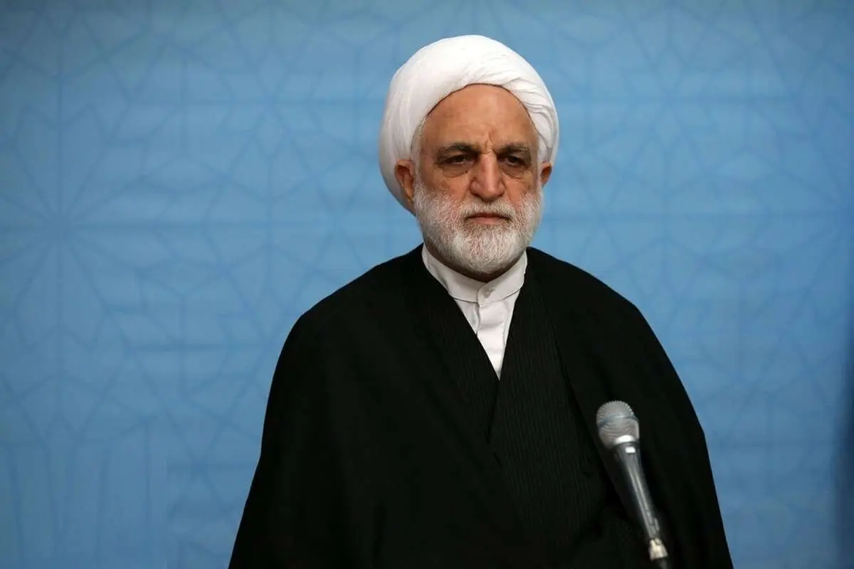 (ویدئو) روایت اژه‌ای از ترجیح بر بی‌قانونی در یک وزارتخانه و یک نهاد غیر از وزارتخانه!