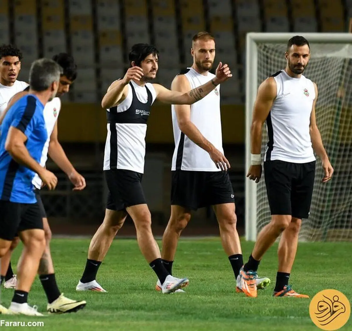 خروج سردار آزمون از ترکیب اصلی شباب‌الاهلی!