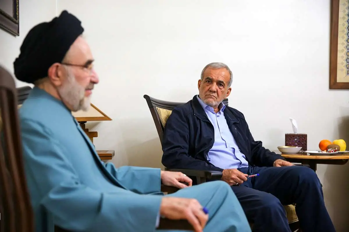 واکنش خاتمی به فهرست کابینه پیشنهادی: در بعضی موارد می‌شد خیلی بهتر عمل کرد