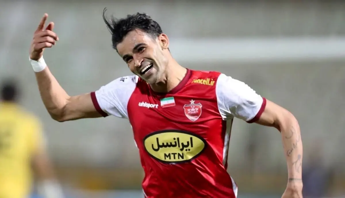 (ویدیو) ضربه سر آل‌کثیر از کنار دروازه ذوب‌آهن گذشت