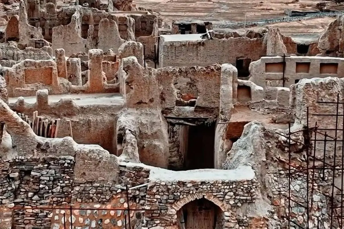 تصاویر هوایی از دژ ایزدخواست؛ اولین سازه آپارتمانى در جهان