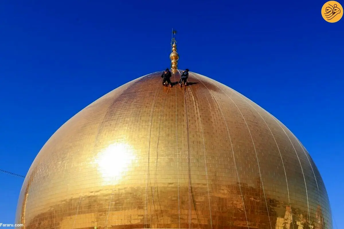 (تصاویر) شست‌وشوی گنبد حرم امامین عسکریین(ع)