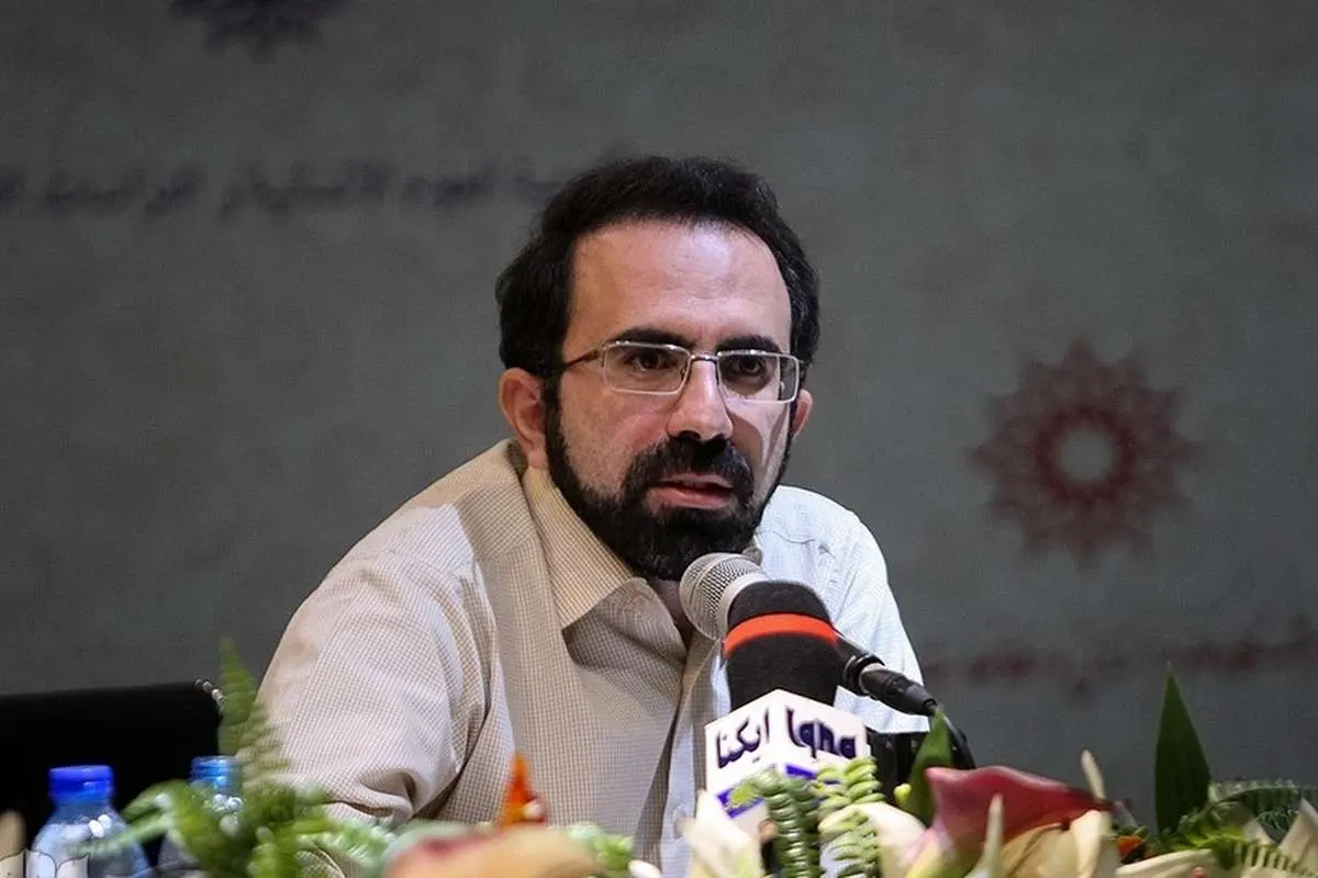 (ویدئو) نقد تند کارشناس برنامه تلویزیون روی آنتن زنده از شیوه برخورد با بی‌حجابان