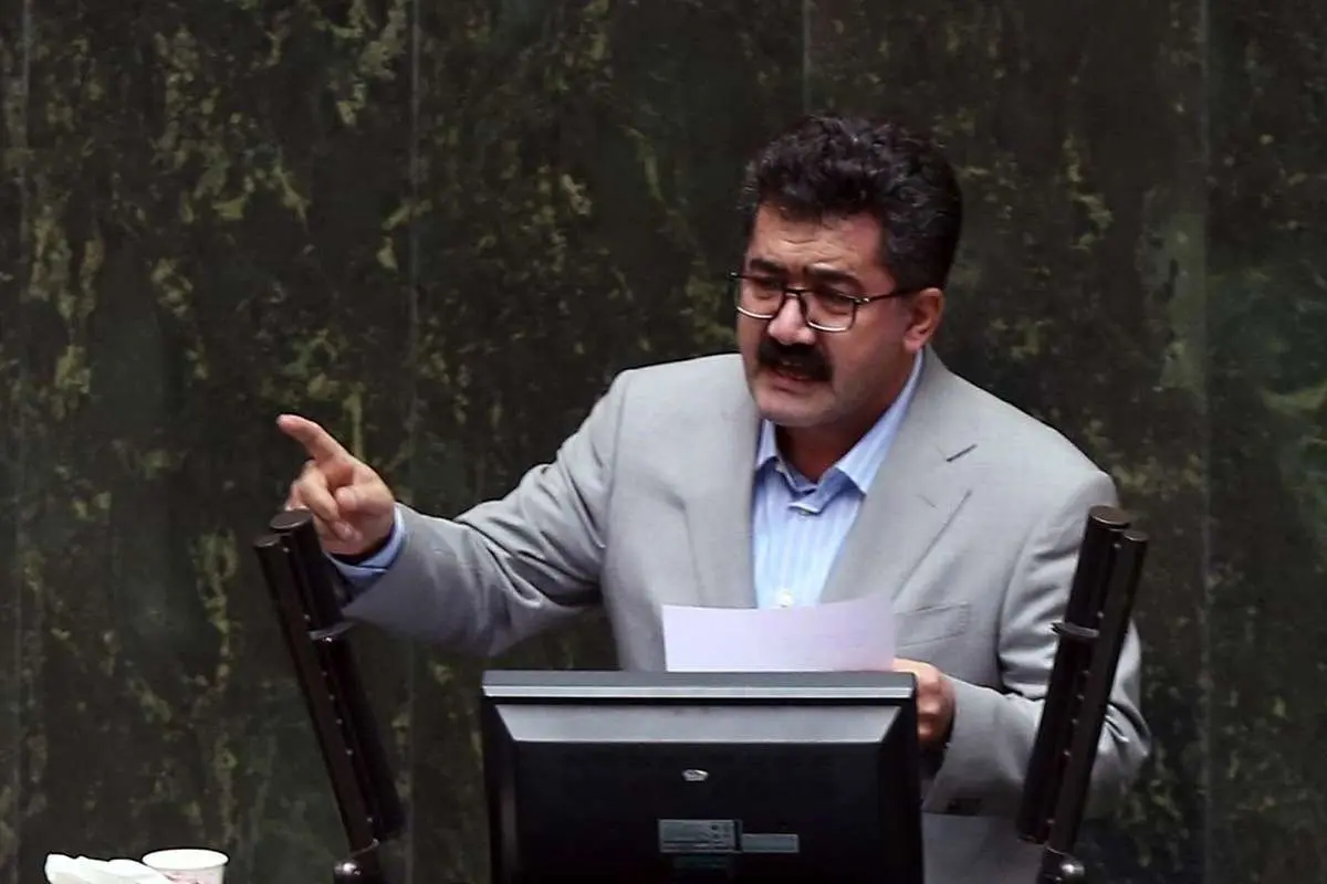 (ویدئو) شعری که یک نماینده مجلس برای پزشکیان خواند