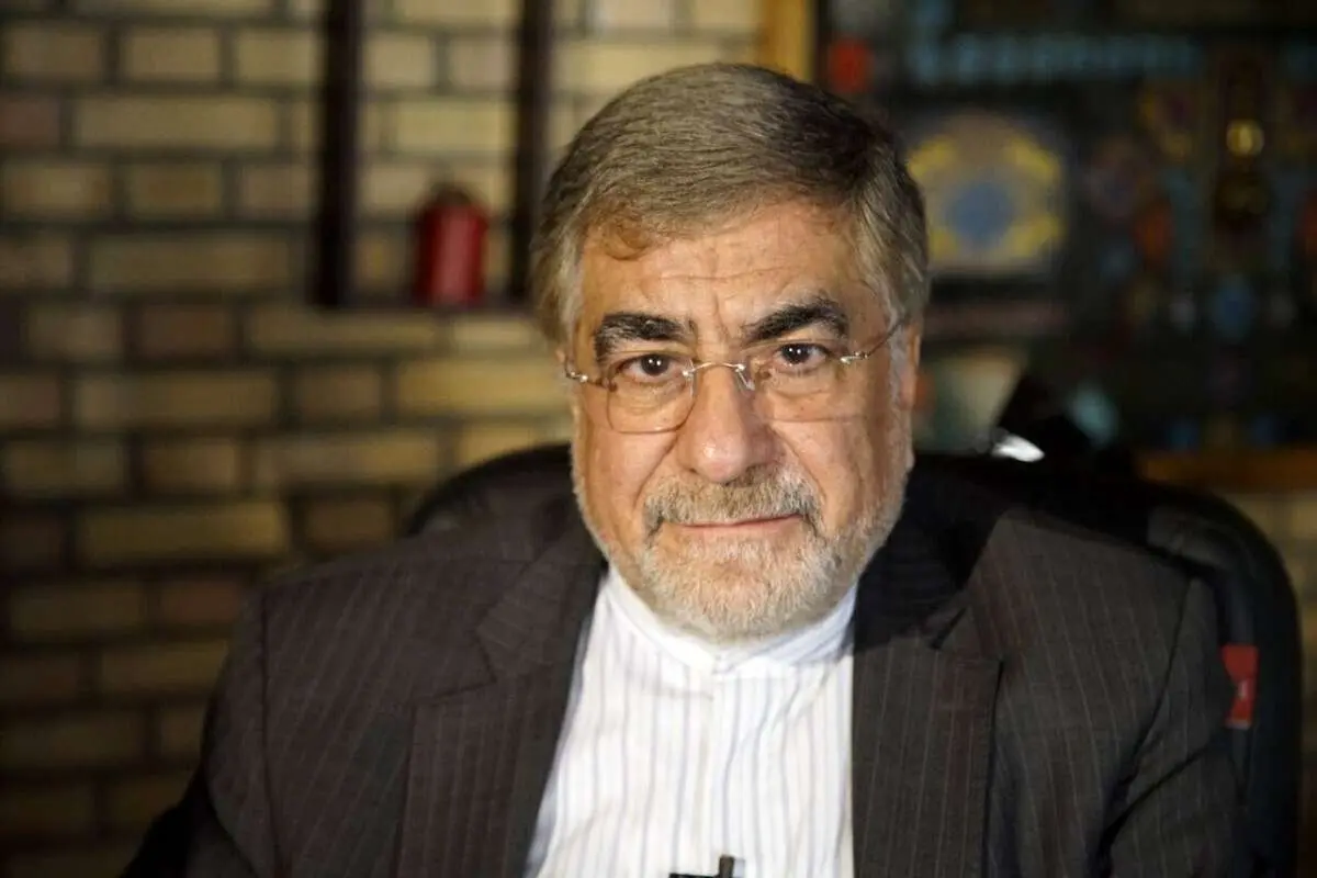 دفاع تمام‌ قد علی جنتی از عراقچی؛ واقعیت ماجرای سکه گرفتن چه بود؟