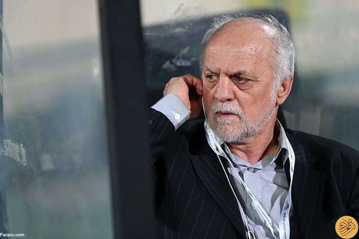 (عکس) جام قهرمانی پرسپولیس در دستان دختر خوردبین