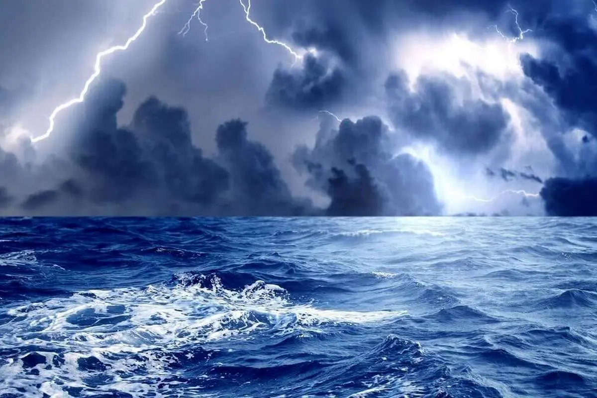 (ویدئو) طوفان سهمگین قایق‌های بادی به پرواز درآورد!