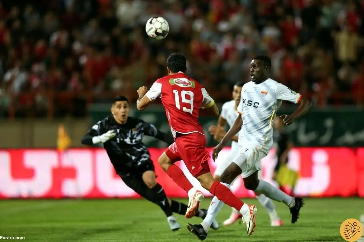 حمله برادر فغانی به داور پرسپولیس و فولاد