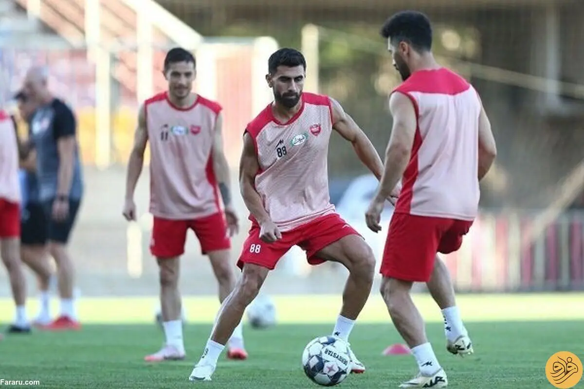(عکس) واکنش خبرساز هافبک پرسپولیس به جدایی