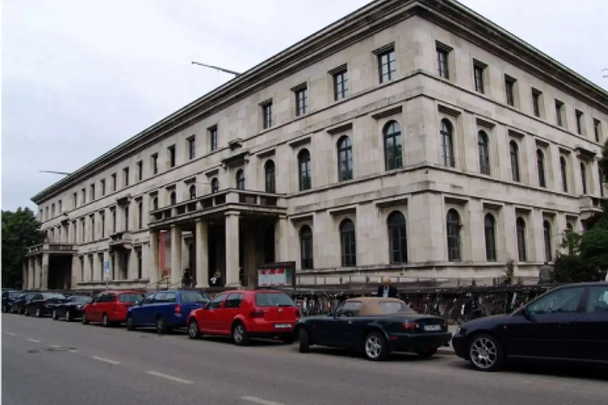 (ویدیو)  تیراندازی مقابل کنسولگری اسرائیل در مونیخ