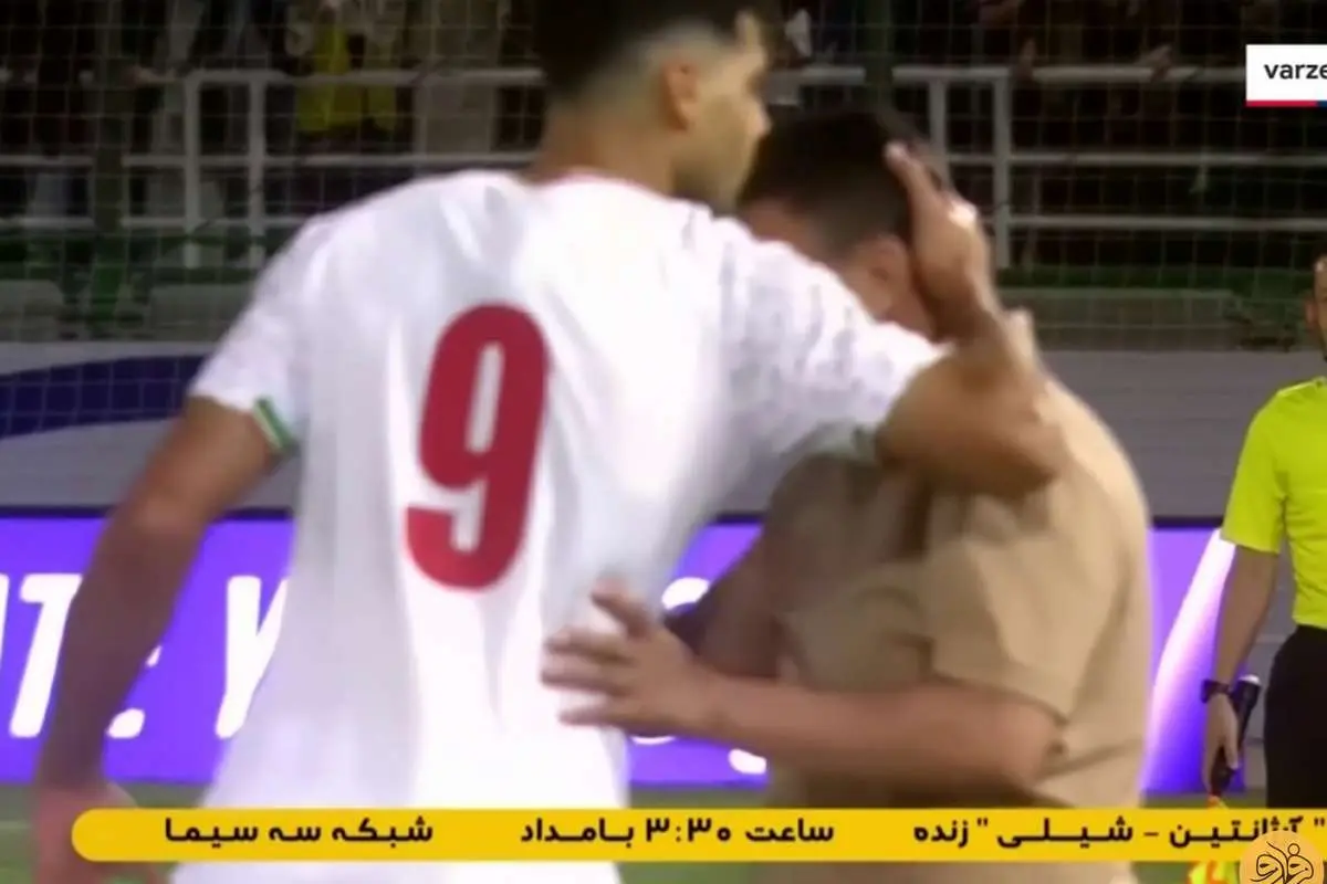 (عکس) مهدی طارمی بازی را رها کرد تا قلعهنویی را ببوسد!