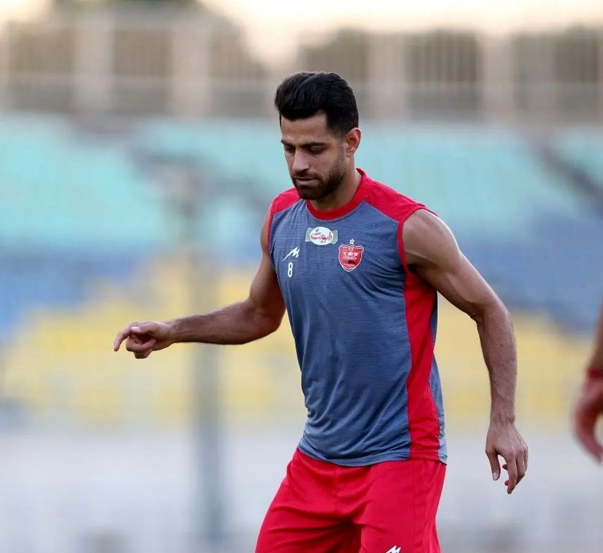ستاره پرسپولیس همچنان دور از تمرین گروهی
