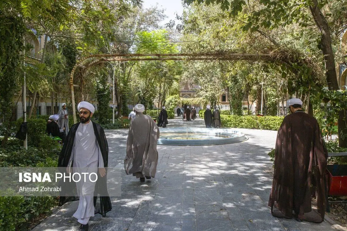 (تصاویر) مراسم آغاز سال تحصیلی جدید حوزه‌های علمیه کشور در قم