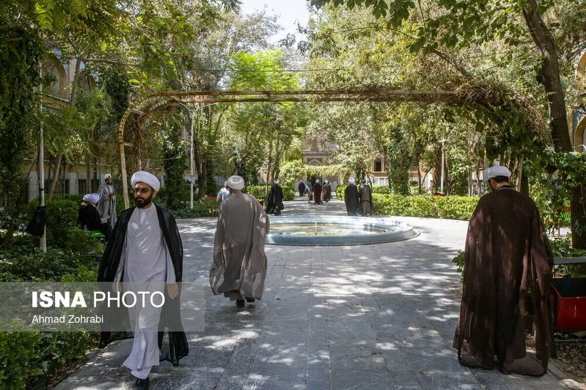(تصاویر) مراسم آغاز سال تحصیلی جدید حوزه‌های علمیه کشور در قم