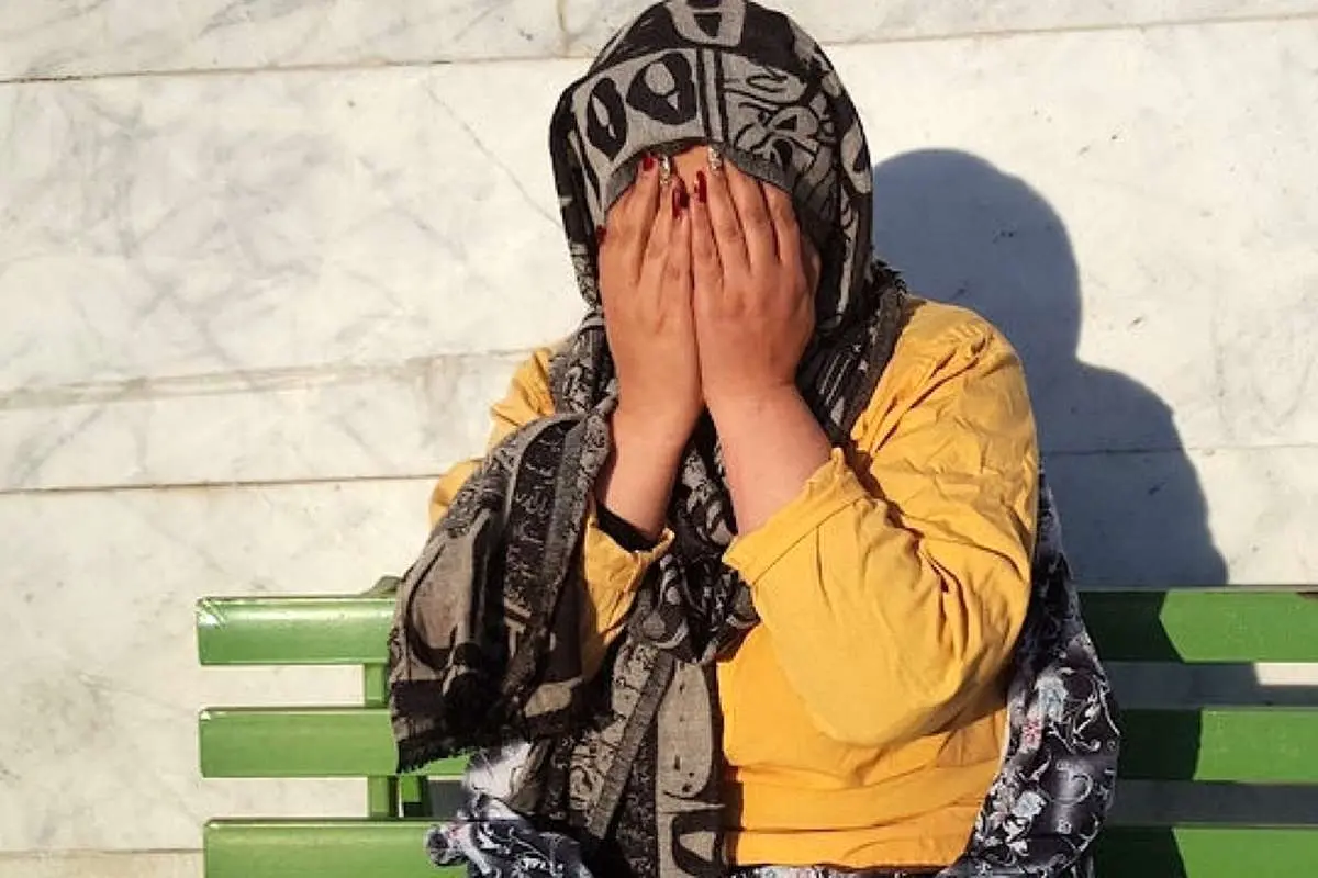 بازداشت زن مالخر معروف تهران با موبایل‌های سرقتی