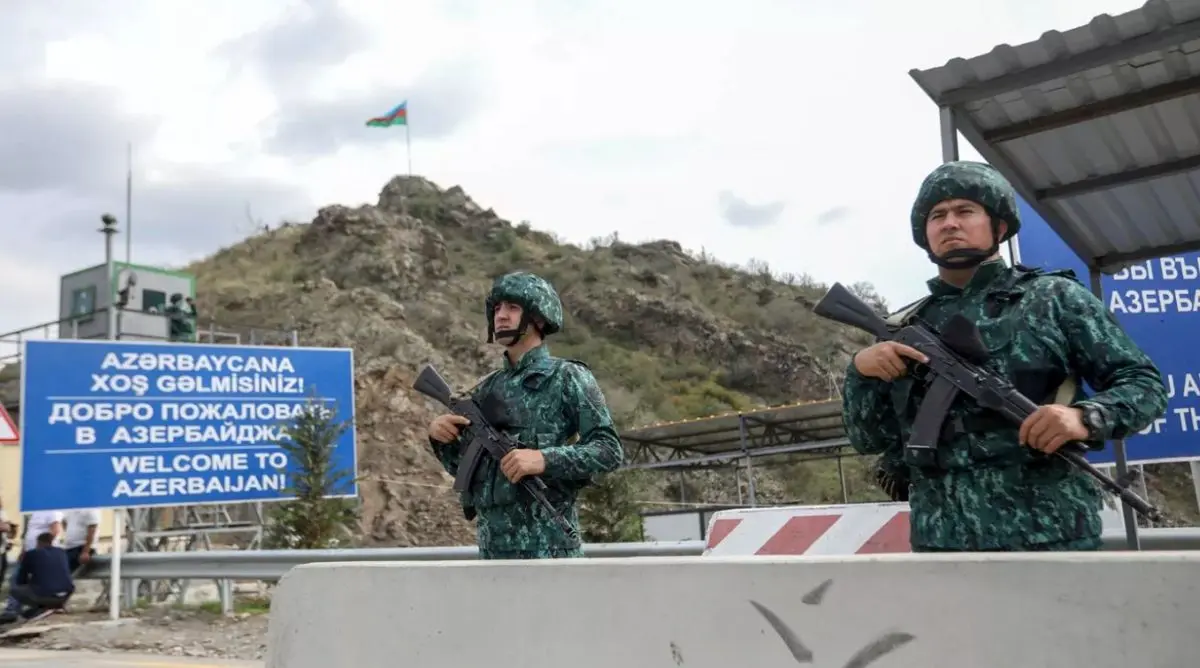 ایران نباید در مسئله زنگزور عقب نشینی و تعارف کند