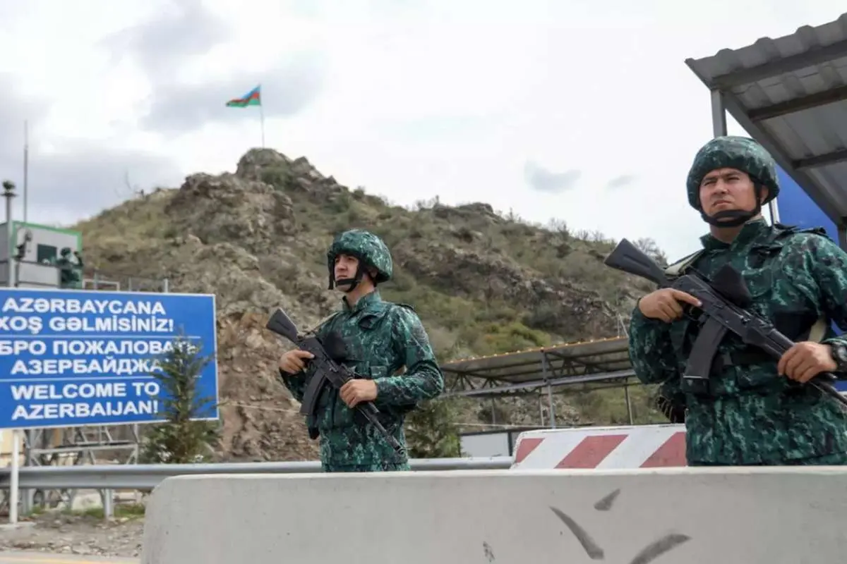 ایران نباید در مسئله زنگزور عقب نشینی و تعارف کند