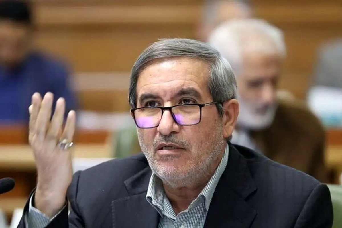 عضو شورای شهر: شهرداری تعدادی از بوستان‌ها را حصار کشیده