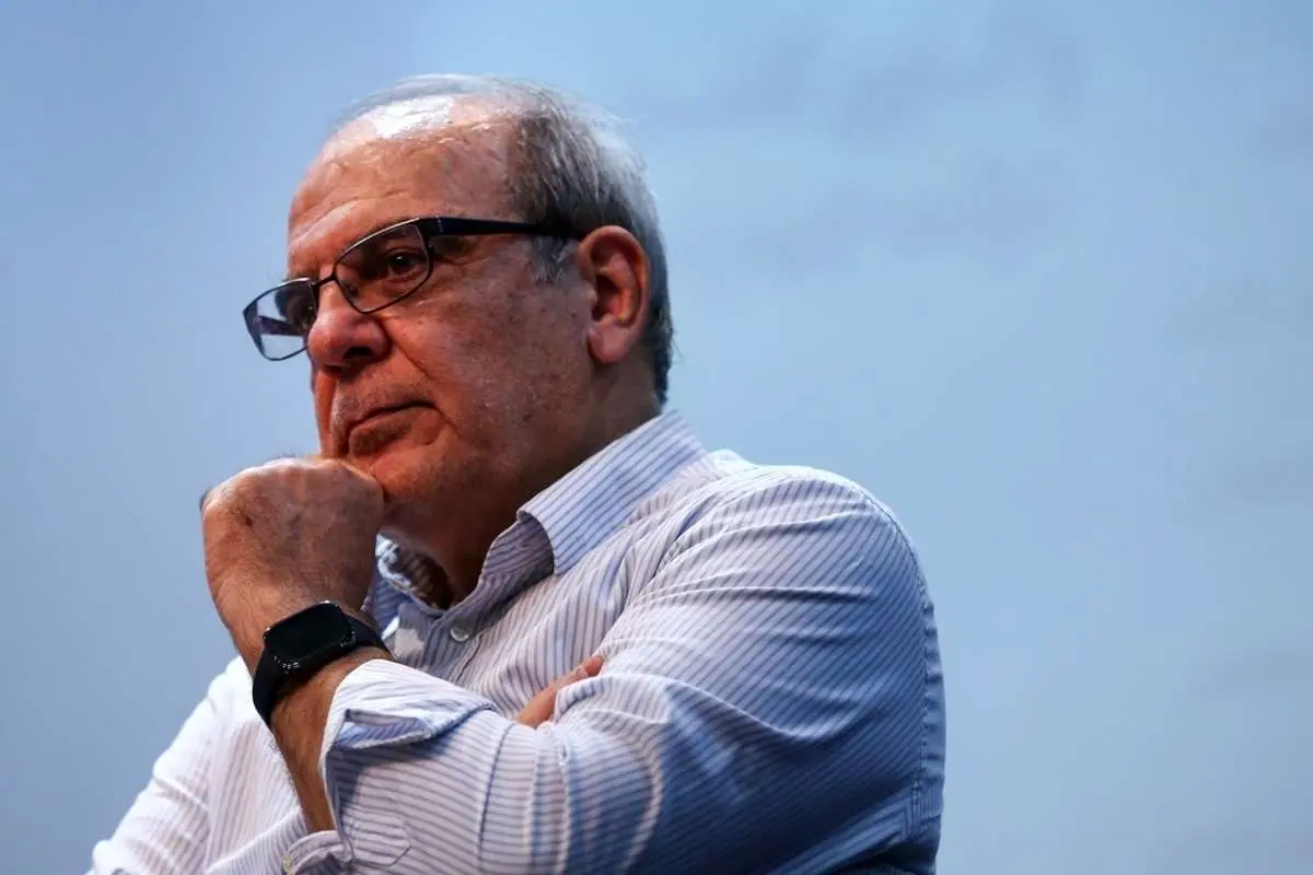 روایت عباس عبدی از اقدام عجیب ثبت احوال در حذف اطلاعات