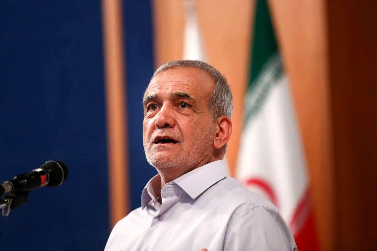 بغض کردن رئیس جمهور در یک مراسم؛ نمی‌دانم چرا احساساتی شدم